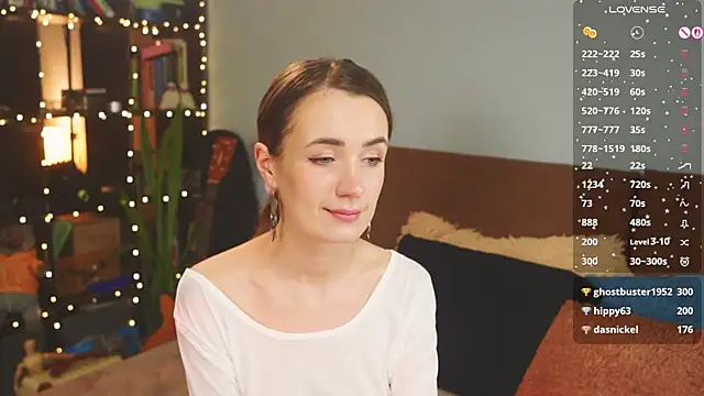 Snapshot of bananya_kitty chatting on January 12, 2:28 am bananya kitty online show from January 12, 2:28 am