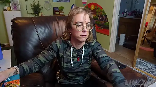 Linzy 19 online show from February 1, 12:18 am