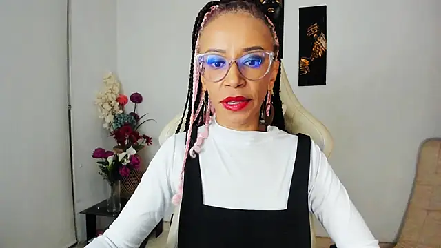 ScarlettMalbec online show from February 14, 12:19 am