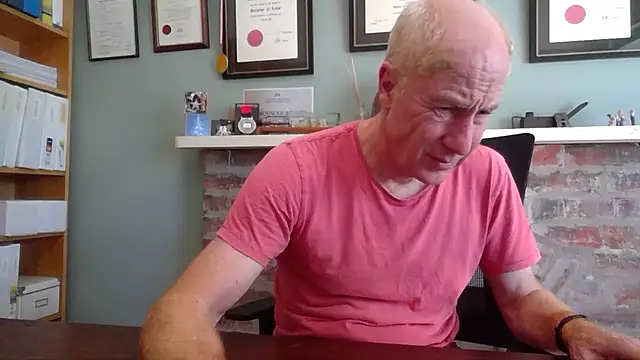 Snapshot of jiggy77777 chatting on December 11, 4:49 am jiggy77777 online show from December 11, 4:49 am