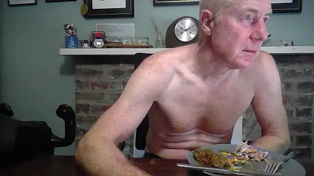 Snapshot of jiggy77777 chatting on January 2, 2:43 am jiggy77777 online show from January 2, 2:43 am