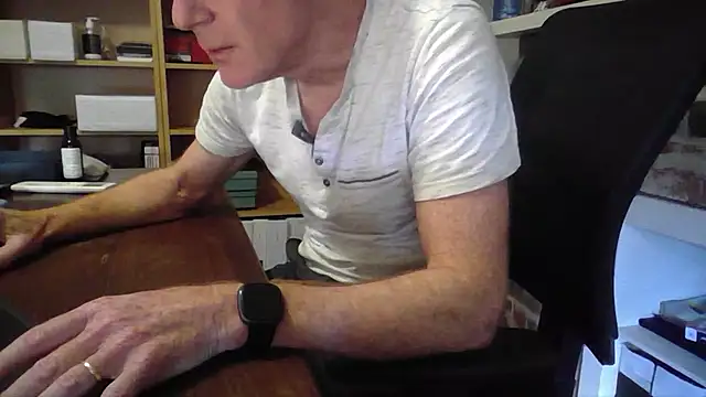 Snapshot of jiggy77777 chatting on January 22, 3:31 am jiggy77777 online show from January 22, 3:31 am