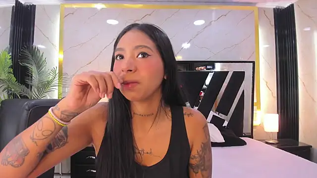 Lia-Anahiz online show from March 13, 3:54 am