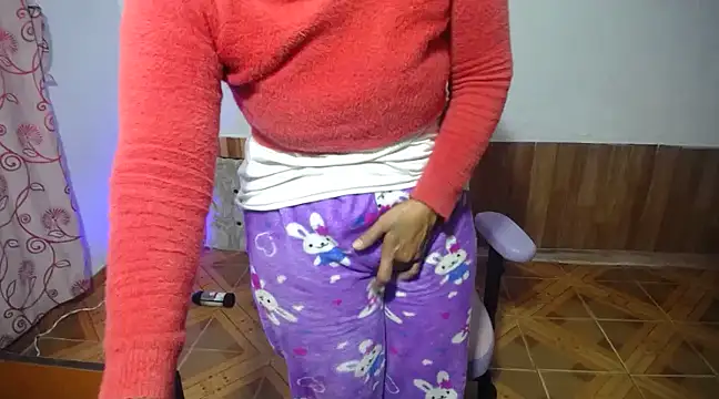 daleska ayala 1 online show from March 4, 11:19 am