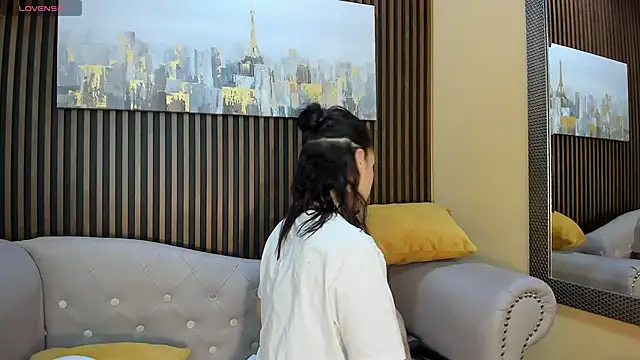 Snapshot of emily_roberts1 chatting on September 26, 11:20 pm emily roberts1 online show from September 26, 11:20 pm