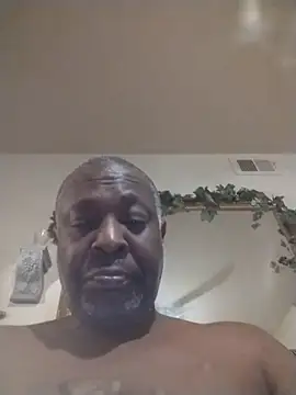 macnificent1fr online show from January 18, 4:05 am