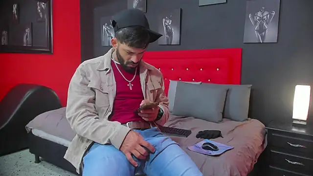 Thiagogomez online show from October 3, 12:46 pm