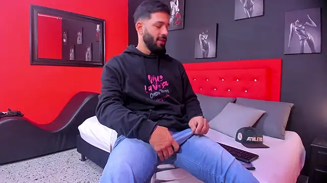 Thiagogomez online show from October 27, 12:31 pm