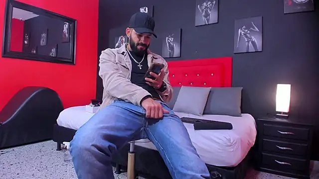 Thiagogomez online show from November 6, 12:39 pm