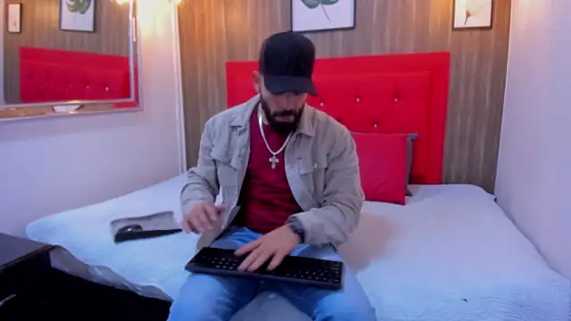 Thiagogomez online show from January 14, 12:33 pm