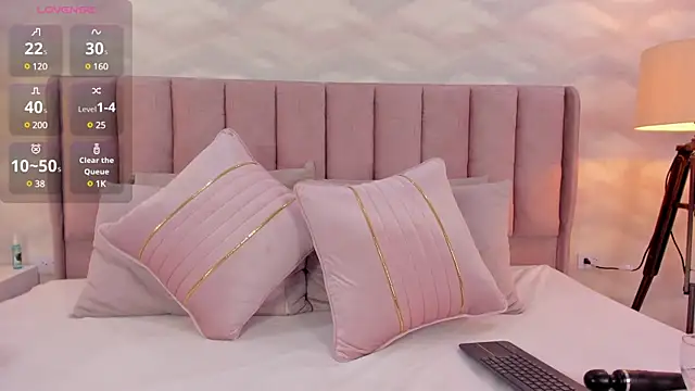 Snapshot of im_malih chatting on January 14, 5:30 am im malih online show from January 14, 5:30 am