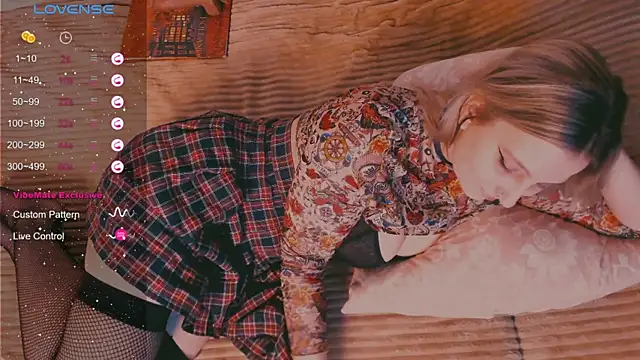 Snapshot of yoursugarbabe chatting on December 5, 6:11 pm yoursugarbabe online show from December 5, 6:11 pm