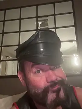 Snapshot of NYCLeatherBoi chatting on January 12, 1:53 am NYCLeatherBoi online show from January 12, 1:53 am