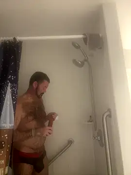 Snapshot of NYCLeatherBoi chatting on December 23, 2:31 am NYCLeatherBoi online show from December 23, 2:31 am