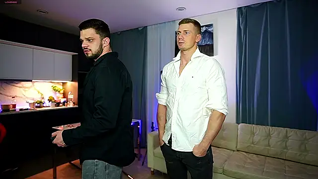 Snapshot of Georgearmwrestler chatting on November 2, 5:15 pm Georgearmwrestler online show from November 2, 5:15 pm