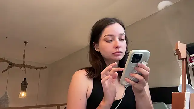 Snapshot of _liatris_ chatting on February 3, 10:14 am  liatris  online show from February 3, 10:14 am