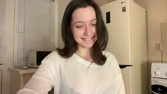 Snapshot of _liatris_ chatting on October 5, 2:37 pm  liatris  online show from October 5, 2:37 pm
