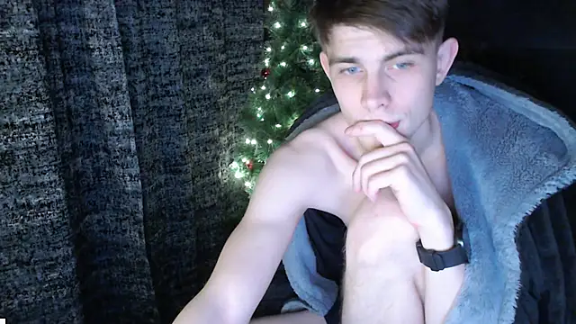 Student Oliver online show from January 8, 7:16 pm