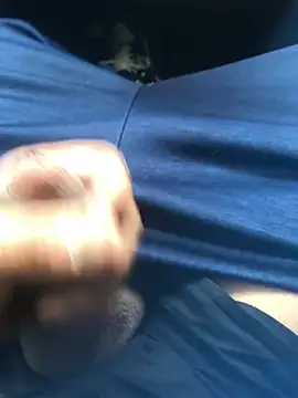 Snapshot of Lun4chuut chatting on February 9, 3:56 pm Lun4chuut online show from February 9, 3:56 pm