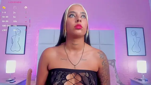 charlotte kisss online show from March 28, 6:40 pm