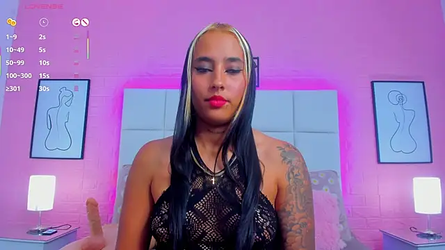 charlotte kisss online show from June 30, 5:14 pm