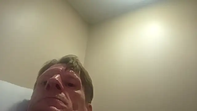 Travislovescum online show from March 1, 6:37 am