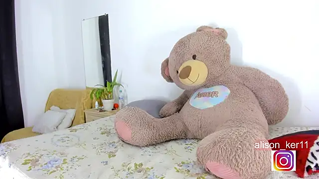 alison-ker3 online show from February 1, 10:26 am