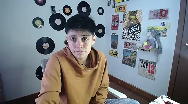 9 Fernanda 9 online show from March 3, 9:05 pm