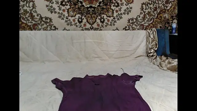 Snapshot of AlanStrongs chatting on June 3, 2:33 pm AlanStrongs online show from June 3, 2:33 pm