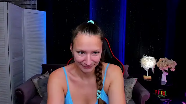 SarahCoksss online show from November 5, 12:10 am