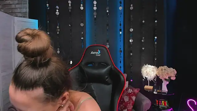 SarahCoksss online show from December 4, 11:57 pm