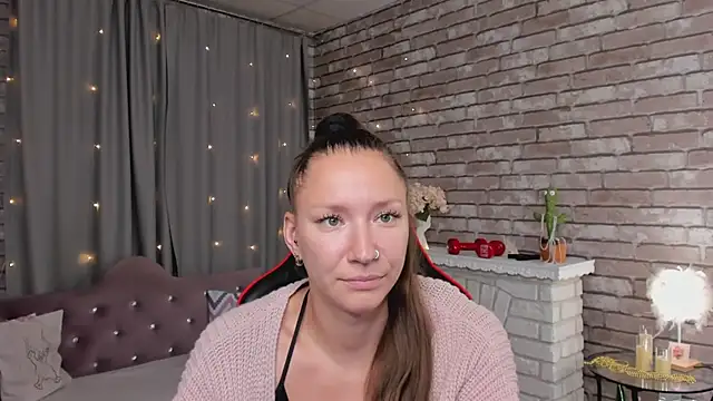 SarahCoksss online show from May 24, 12:37 am