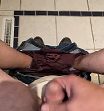 Snapshot of Jackauff69 chatting on October 25, 7:52 pm Jackauff69 online show from October 25, 7:52 pm