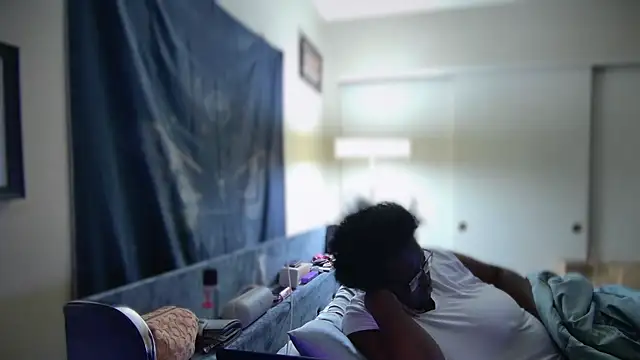 Yagurl  west online show from January 29, 1:48 am