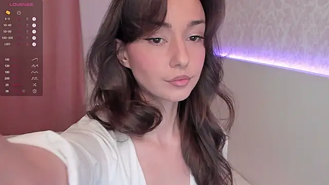 Snapshot of XYour_CharmX chatting on February 15, 1:09 pm XYour CharmX online show from February 15, 1:09 pm