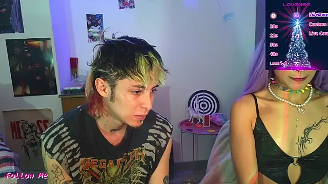 badeyes crazygoat online show from November 28, 1:08 am