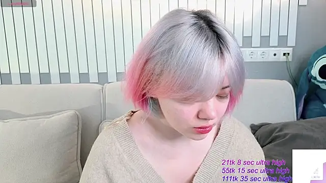 Snapshot of __KawaiiYuki__ chatting on May 15, 3:57 am KawaiiYuki online show from May 15, 3:57 am