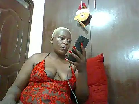 Snapshot of Poisonous_Ivy chatting on November 3, 10:21 pm Poisonous Ivy online show from November 3, 10:21 pm