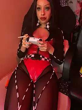 Snapshot of Katalinastarr chatting on December 21, 8:43 pm Katalinastarr online show from December 21, 8:43 pm