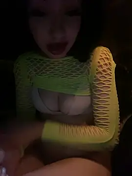 Snapshot of Katalinastarr chatting on December 28, 5:23 am Katalinastarr online show from December 28, 5:23 am