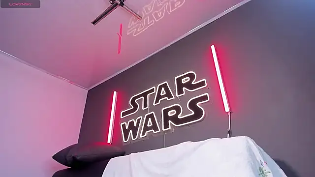 miiss anna online show from February 1, 2:13 pm