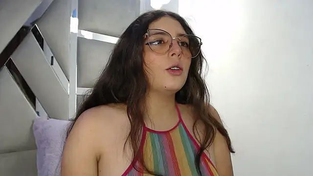 Snapshot of Paola_Lyon_ chatting on January 14, 7:32 pm Paola Lyon online show from January 14, 7:32 pm
