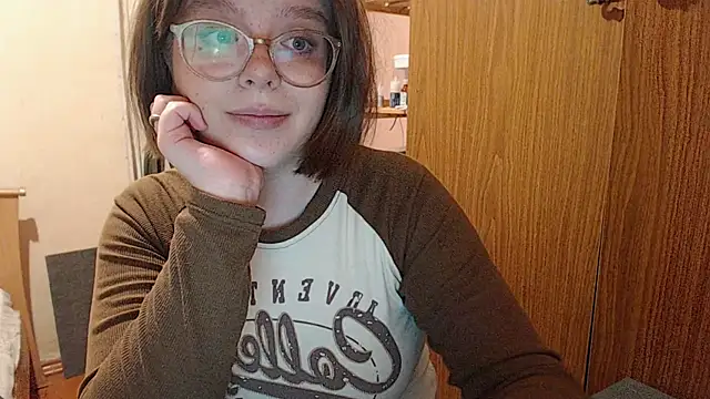 Chmiri cb online show from December 28, 9:30 pm