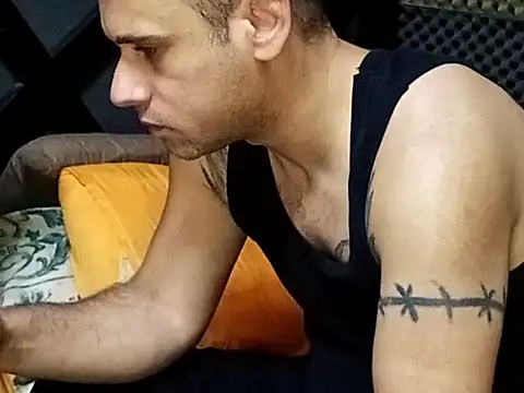 Arabeyes online show from September 17, 11:39 pm