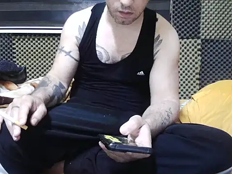 Arabeyes online show from November 2, 3:42 am