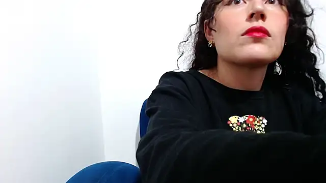 nadescomthxx online show from July 6, 10:56 pm