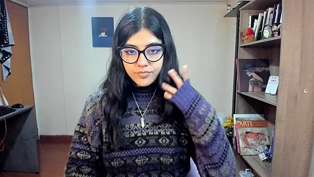 valerie  skyy online show from March 10, 7:40 pm