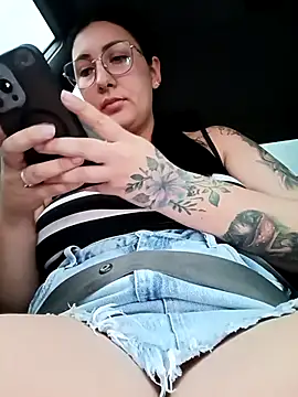 my-kitty online show from November 12, 9:25 pm