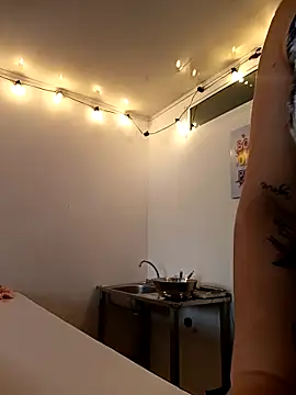 my-kitty online show from December 17, 10:27 pm