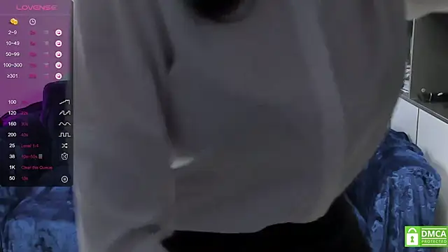 Agatta Smith online show from April 4, 3:20 pm